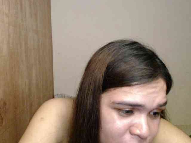 April08-1 Sex Cam Show