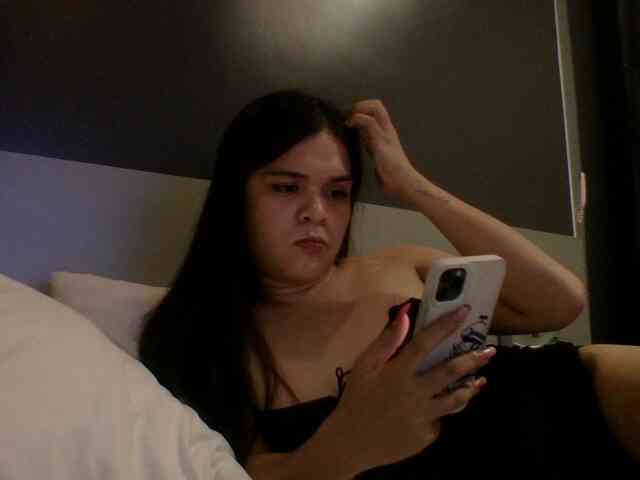 April08-1 Sex Cam Show