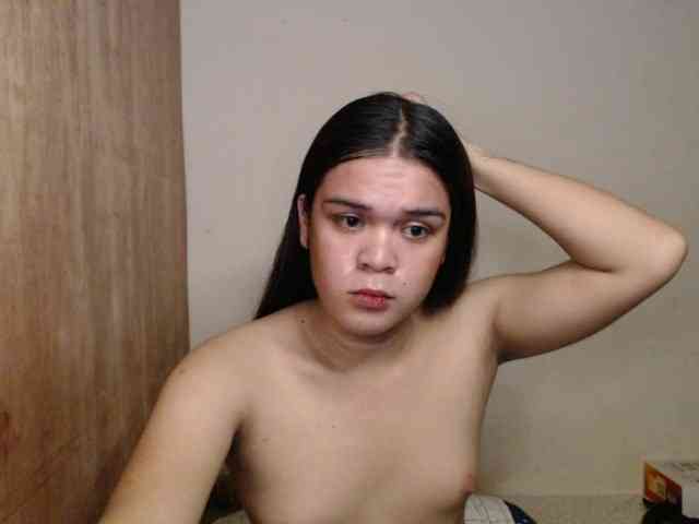 April08-1 Sex Cam Show