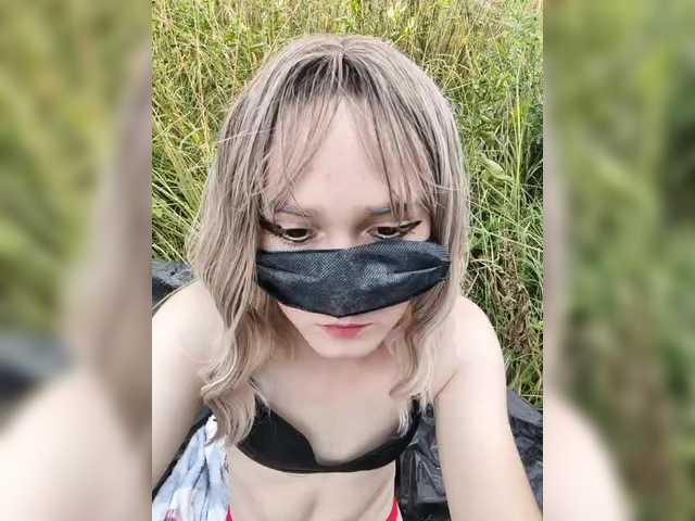 Viola49 live webcam show