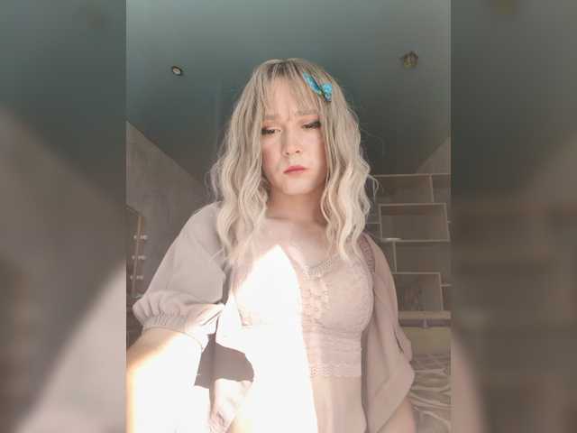 Viola49 live cam