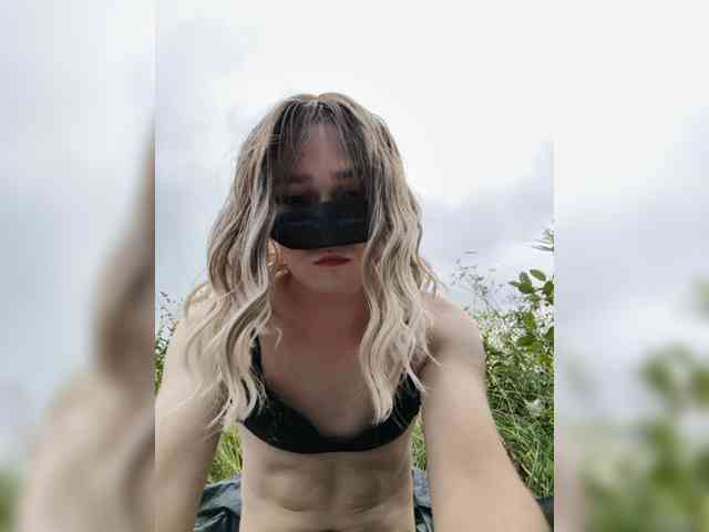 Viola49 Live Webcam on BongaCams