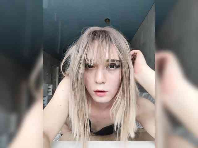 Viola49 Live Webcam on BongaCams