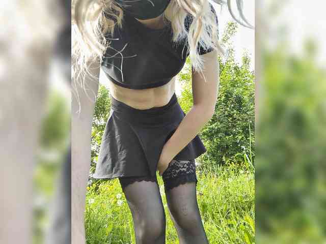 Viola49 Live Webcam on BongaCams