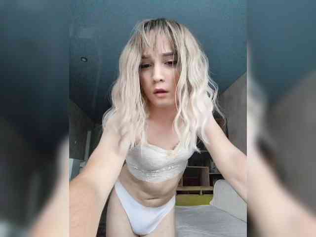 Viola49 Live Webcam on BongaCams