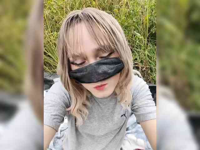 Viola49 Live Webcam on BongaCams