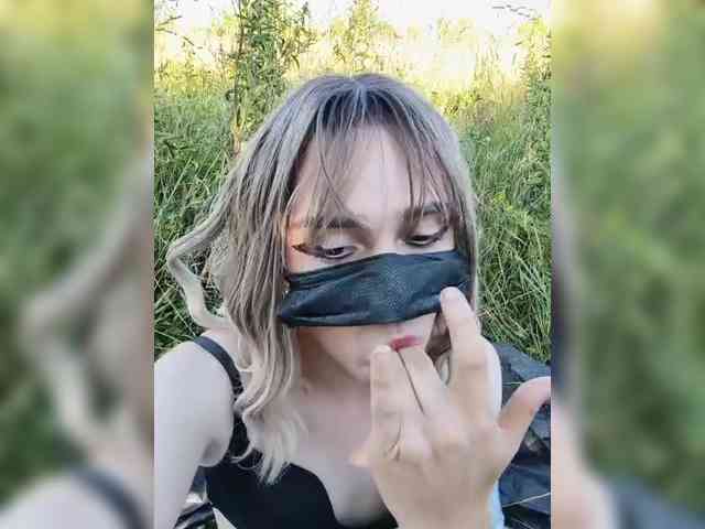 Viola49 Live Webcam on BongaCams