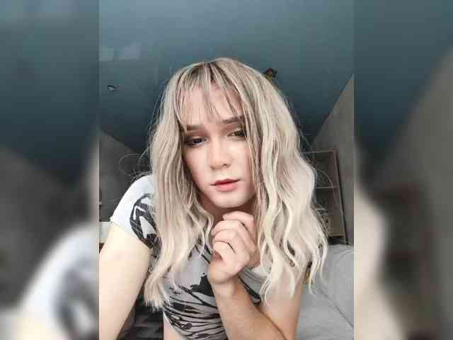 Viola49 Live Webcam on BongaCams