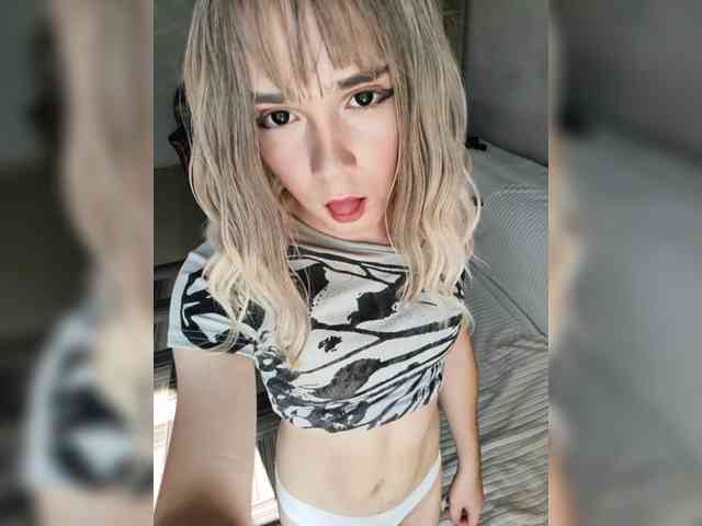 Viola49 Live Webcam on BongaCams