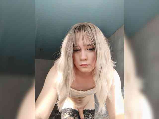 Viola49 Live Webcam on BongaCams