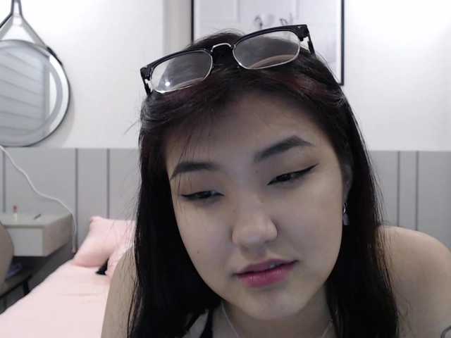 Maiaxoxo's BongaCams show and profile