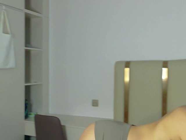 Maiaxoxo live cam on BongaCams