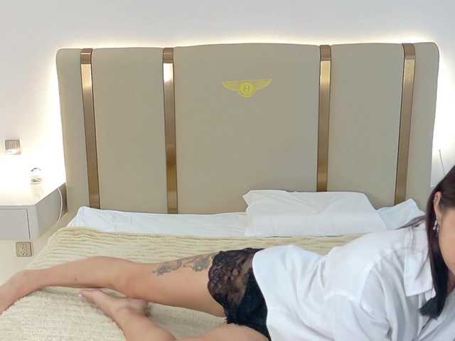 Maiaxoxo live cam on BongaCams