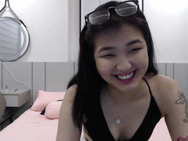 Maiaxoxo's BongaCams show and profile