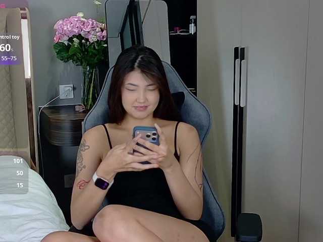 Maiaxoxo live cam on BongaCams