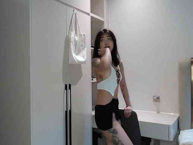 Maiaxoxo Live Webcam on BongaCams