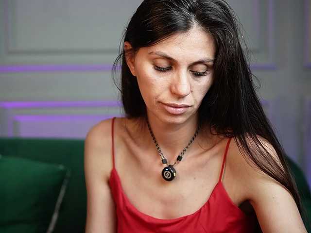 LucyBook live cam on BongaCams