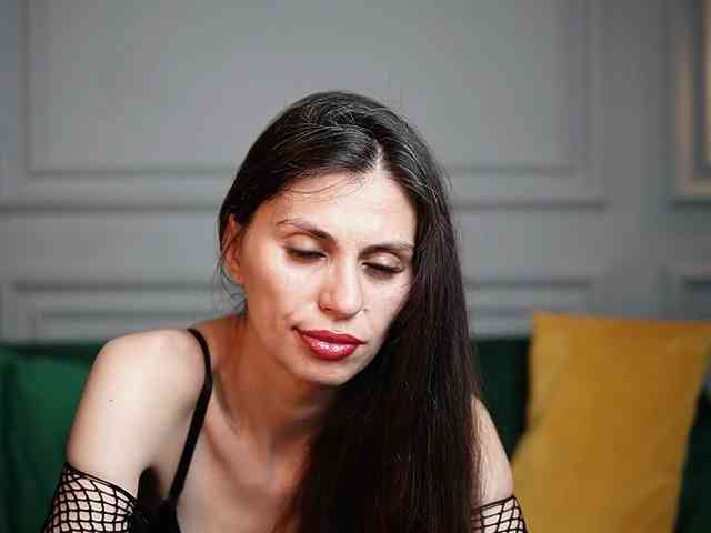 Modelo: LucyBook