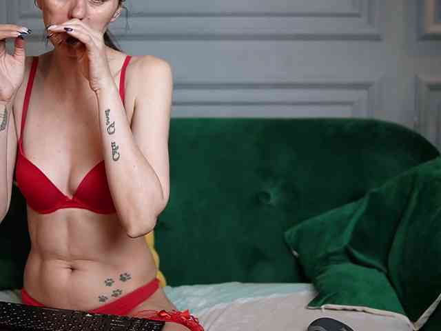 Modelo: LucyBook