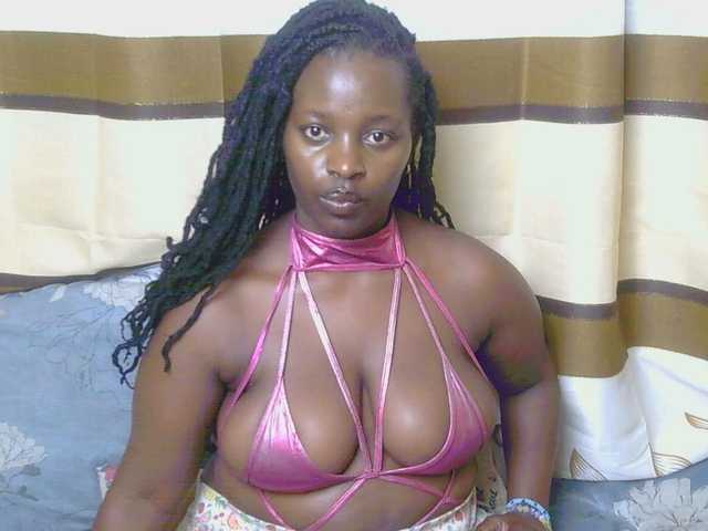chelsdiva live cam on BongaCams