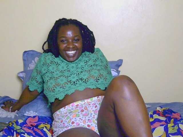 chelsdiva's BongaCams show and profile