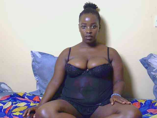 chelsdiva Live Webcam on BongaCams