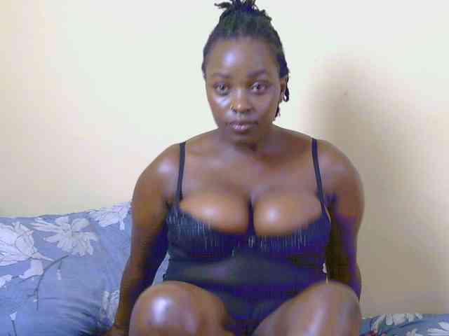 Model: chelsdiva