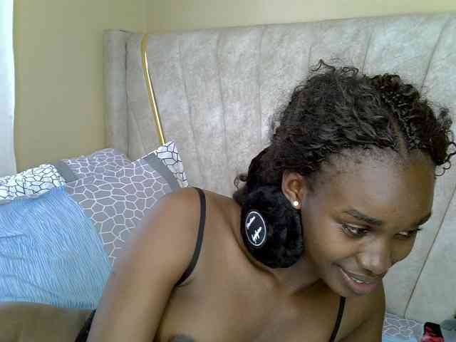 cherryblossomm webcam