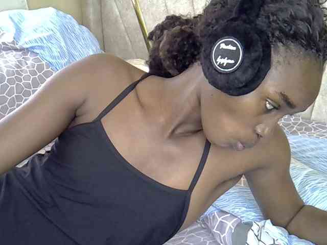 cherryblossomm webcam