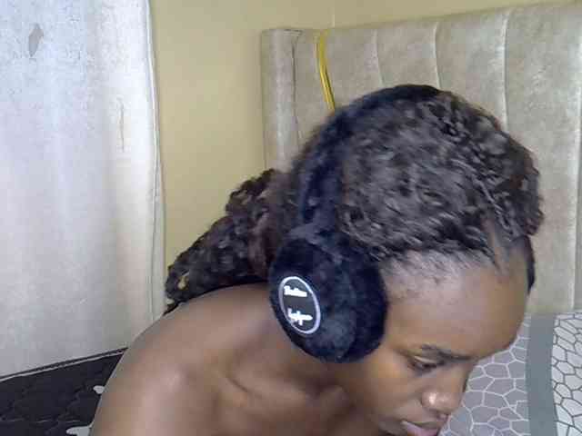 cherryblossomm webcam