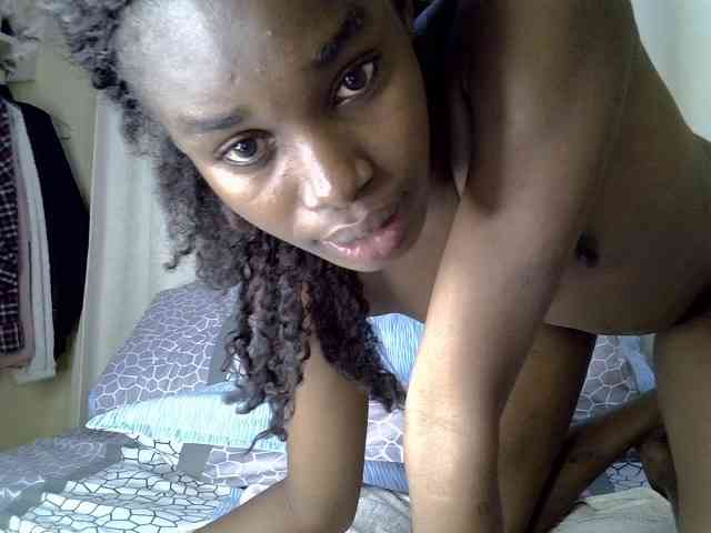 cherryblossomm webcam