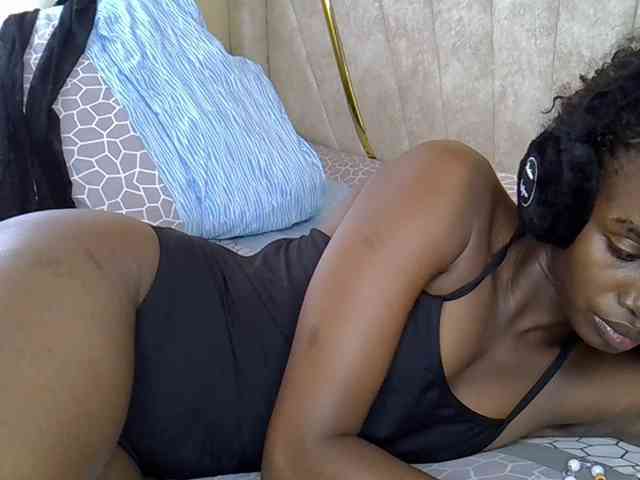 cherryblossomm webcam