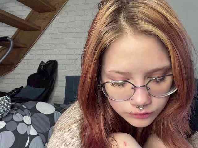 MeowAkira webcam