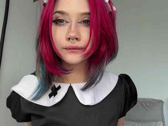 Model: MeowAkira