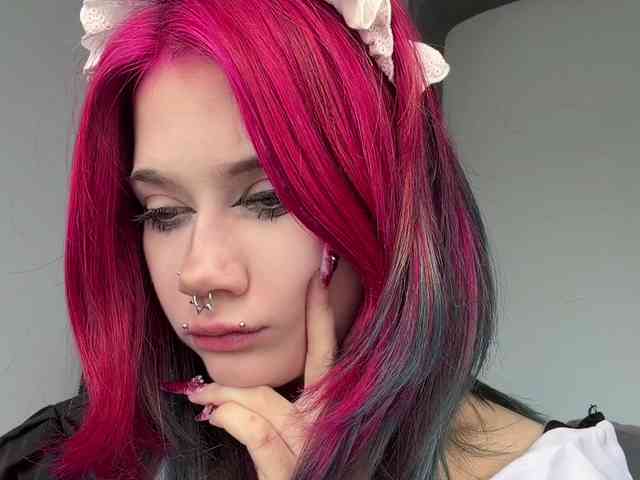 Model: MeowAkira