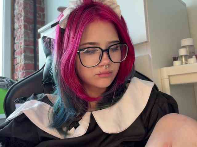 Model: MeowAkira