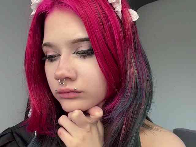 Модель: MeowAkira