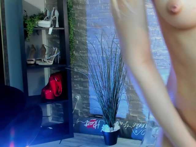 JeniferRosee's BongaCams show and profile