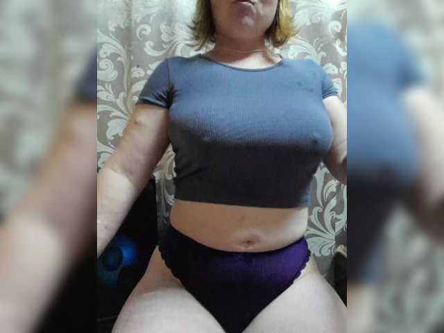 Coolgirl2020 live cam preview