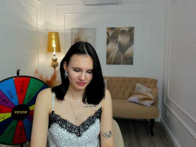 AlicePertim live cam preview