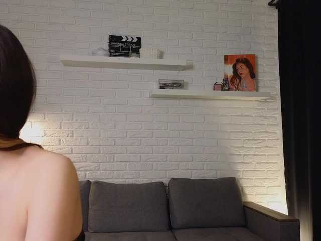 qwwwelbi's BongaCams show and profile