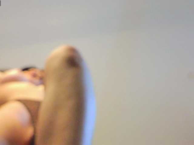 qwwwelbi live cam on BongaCams