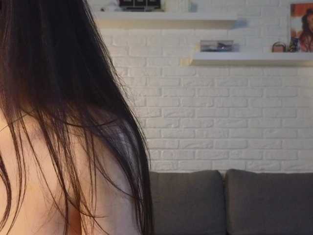 qwwwelbi live cam on BongaCams