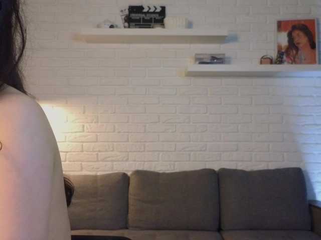 qwwwelbi live cam on BongaCams