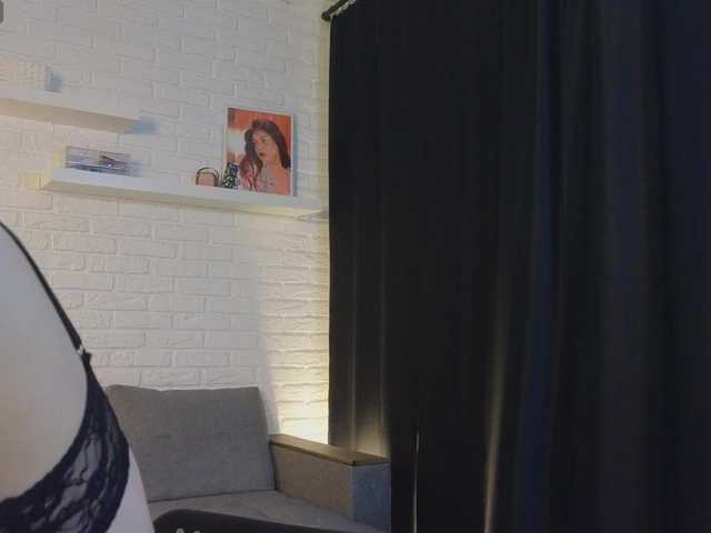 qwwwelbi live cam on BongaCams