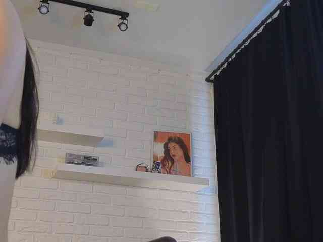 qwwwelbi Live Webcam on BongaCams
