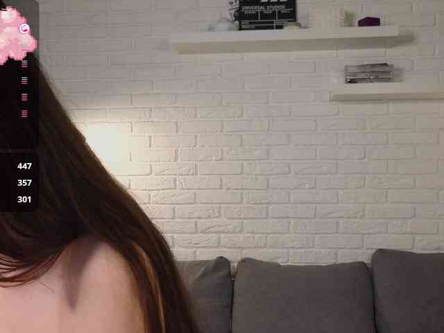 qwwwelbi Live Webcam on BongaCams