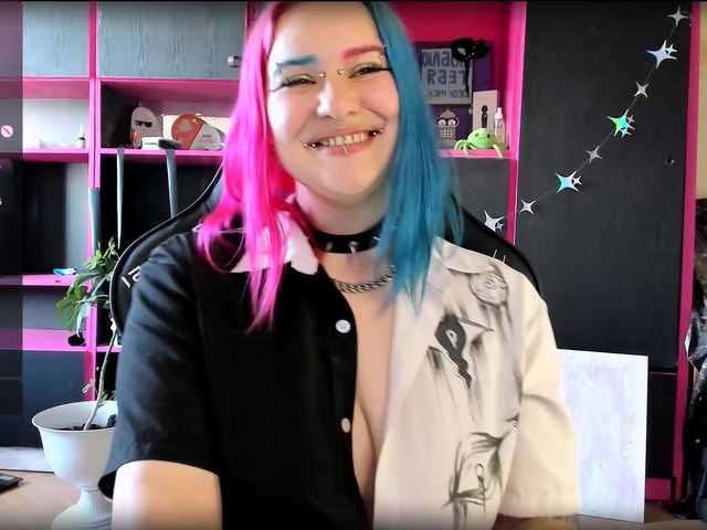 Neon-Baddie live cam on BongaCams
