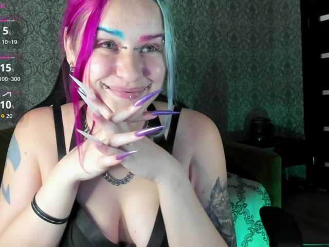 Neon-Baddie
