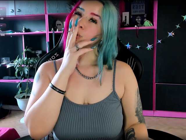 Neon-Baddie live cam on BongaCams